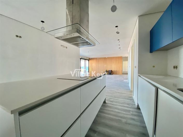 Image No.2-4 Bed Apartment for sale