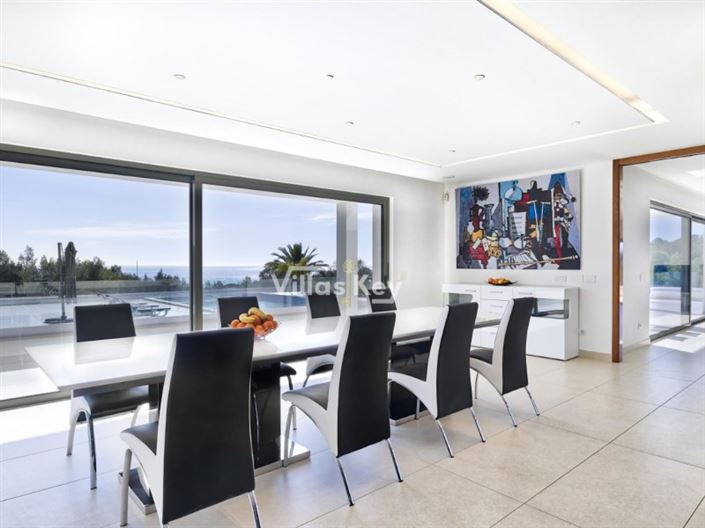 Image No.10-5 Bed House for sale