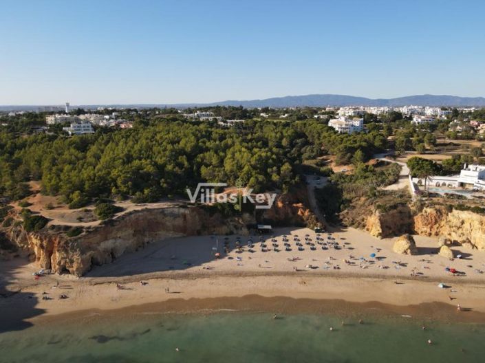 Image No.45-5 Bed House for sale