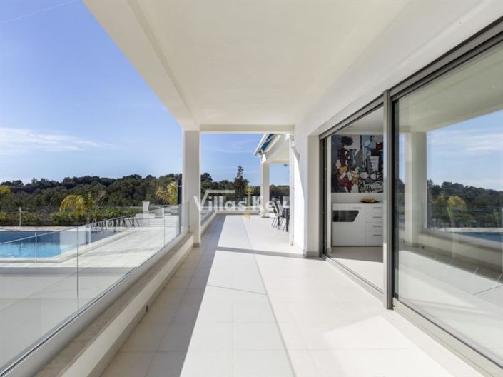 Image No.7-5 Bed House for sale