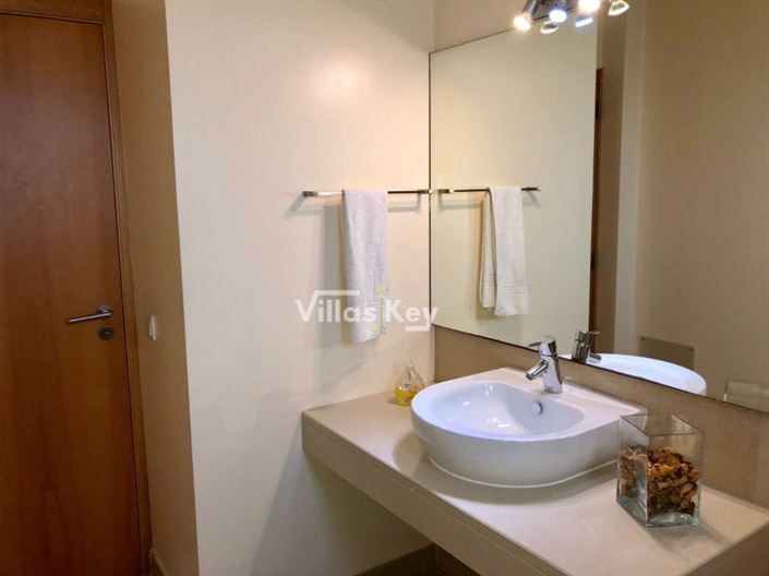 Image No.16-5 Bed House for sale