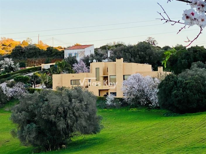 Image No.21-5 Bed House for sale