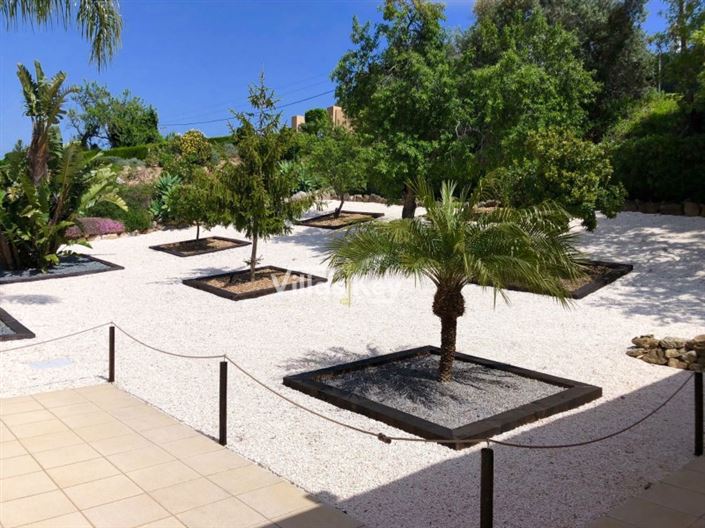 Image No.43-5 Bed House for sale