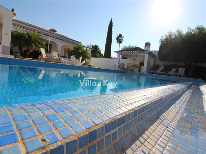 Image No.10-4 Bed House for sale