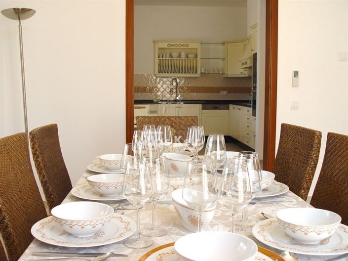 Image No.6-4 Bed House for sale