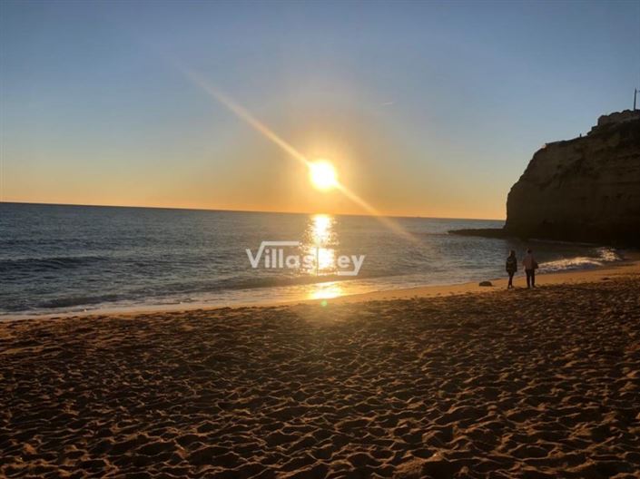 Image No.9-3 Bed Apartment for sale