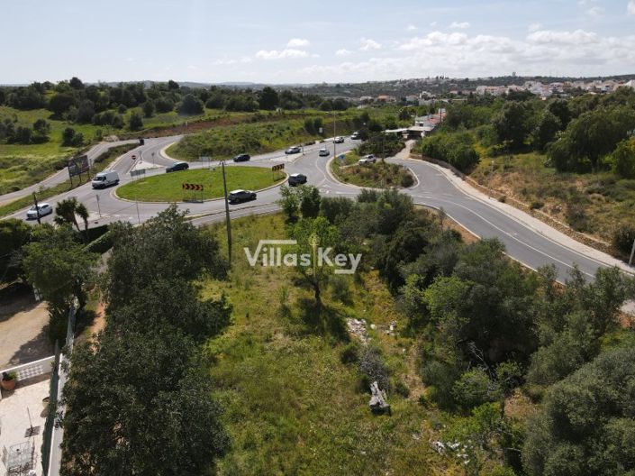 Image No.19-2 Bed House for sale