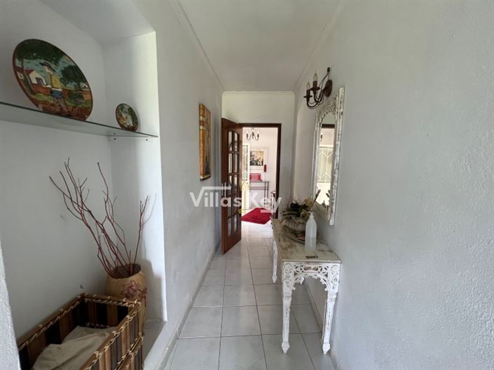 Image No.5-2 Bed House for sale