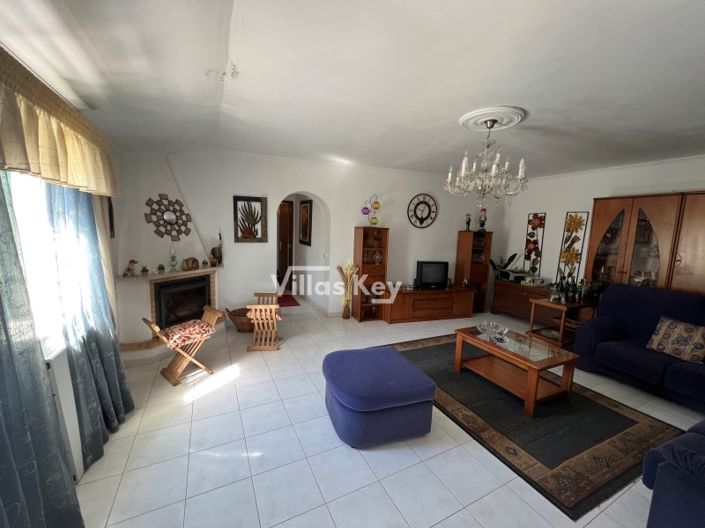 Image No.3-2 Bed House for sale