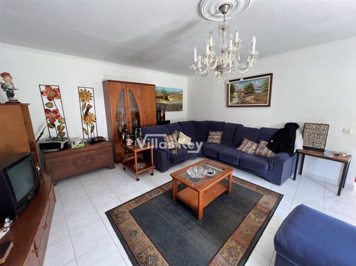 Image No.4-2 Bed House for sale