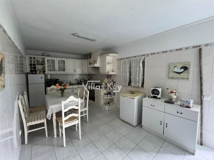 Image No.8-2 Bed House for sale