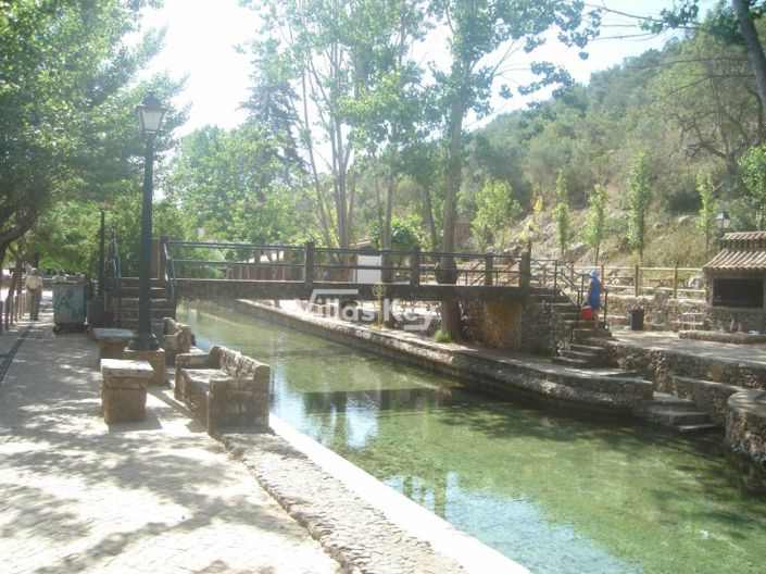 Image No.10-2 Bed Farmhouse for sale