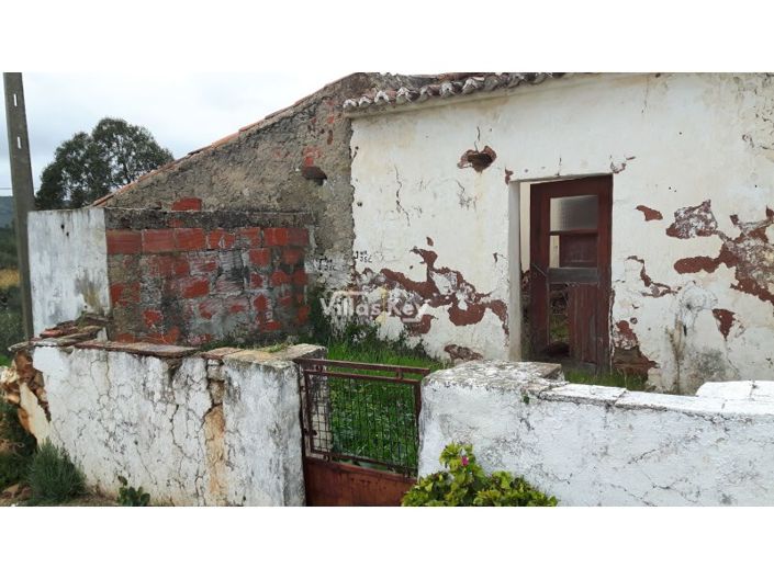 Image No.2-2 Bed Farmhouse for sale