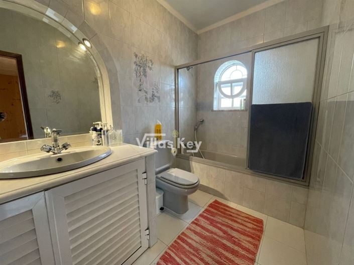 Image No.23-3 Bed House for sale