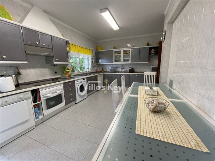 Image No.6-3 Bed House for sale