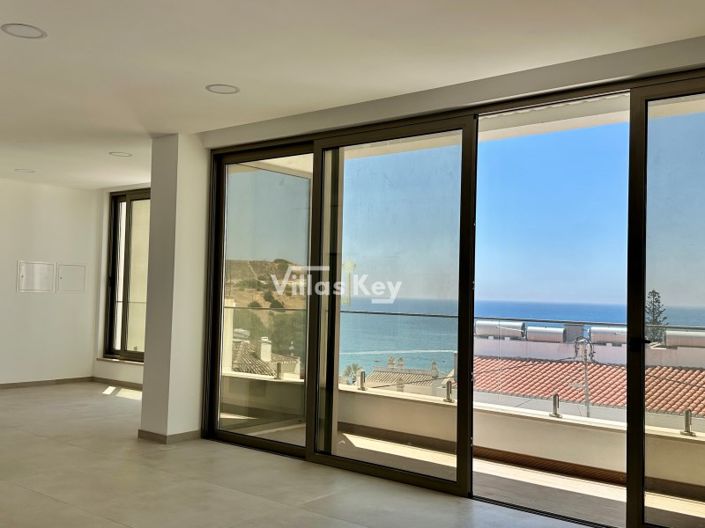 Image No.14-6 Bed Commercial for sale