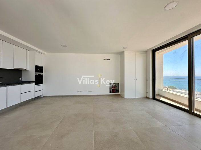 Image No.23-6 Bed Commercial for sale