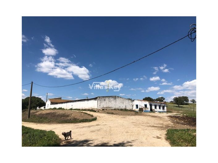 Image No.10-8 Bed Farmhouse for sale