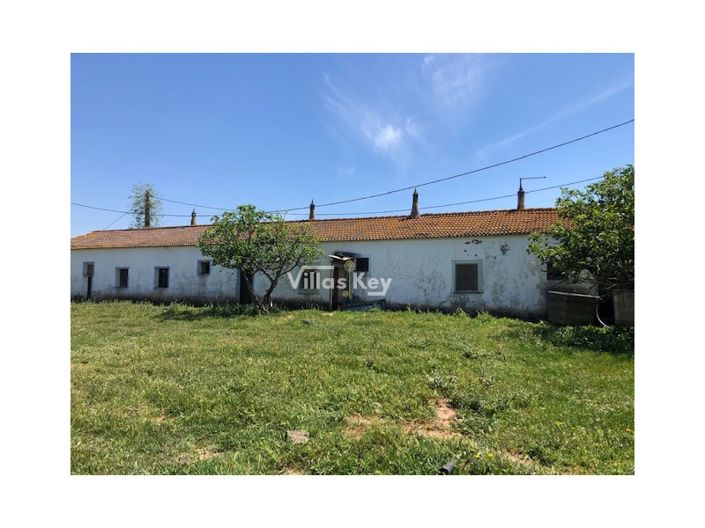 Image No.4-8 Bed Farmhouse for sale