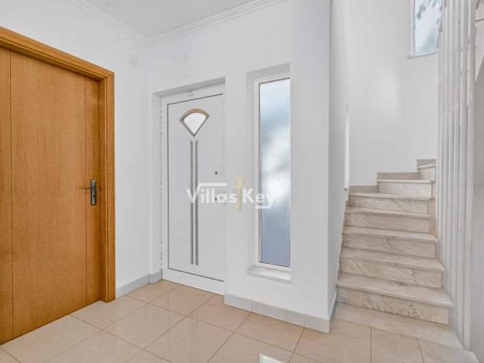 Image No.14-4 Bed House for sale