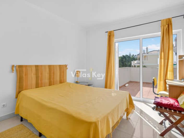 Image No.19-4 Bed House for sale