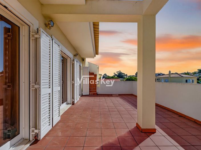 Image No.27-4 Bed House for sale