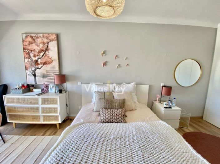 Image No.36-2 Bed Apartment for sale