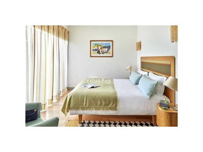 Image No.4-2 Bed House for sale