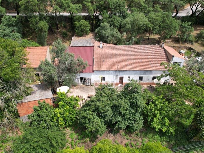 Image No.1-2 Bed House for sale