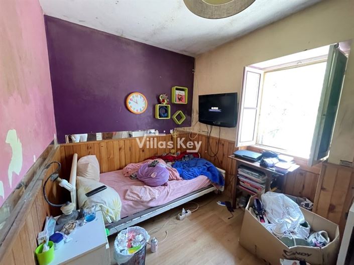 Image No.11-2 Bed House for sale