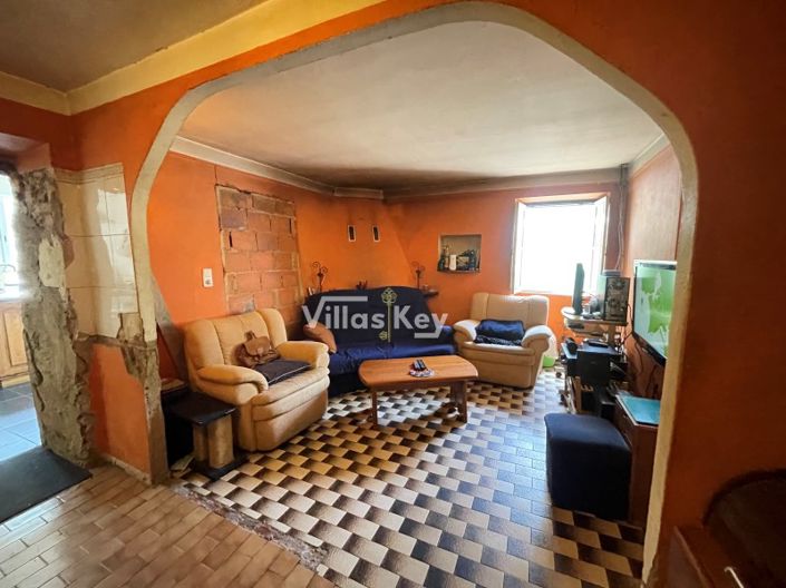 Image No.6-2 Bed House for sale