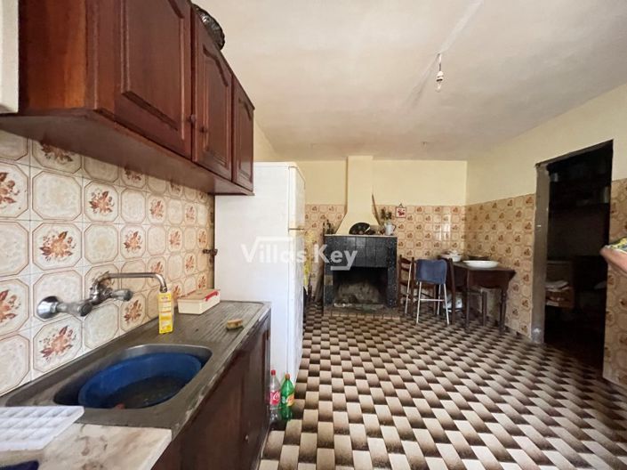 Image No.7-2 Bed House for sale