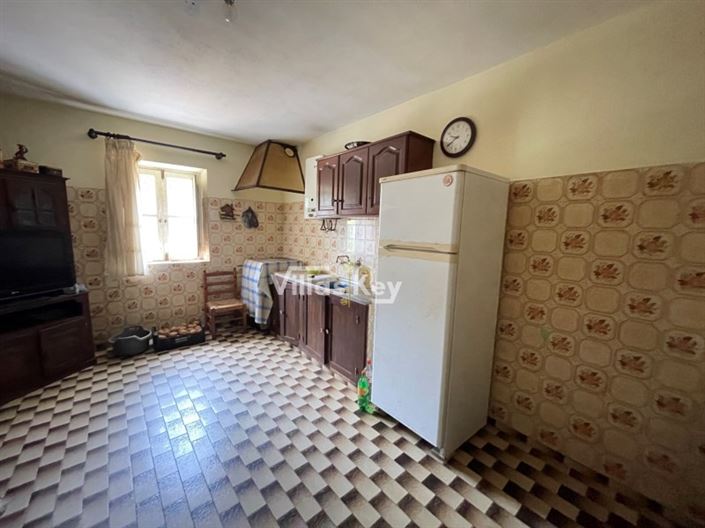 Image No.8-2 Bed House for sale