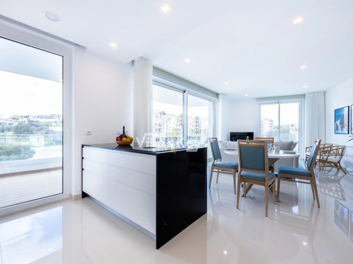 Image No.10-2 Bed Apartment for sale