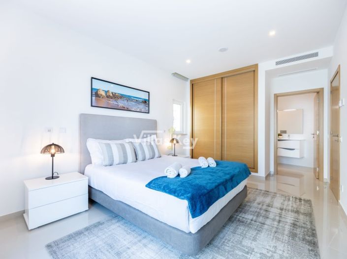 Image No.14-2 Bed Apartment for sale