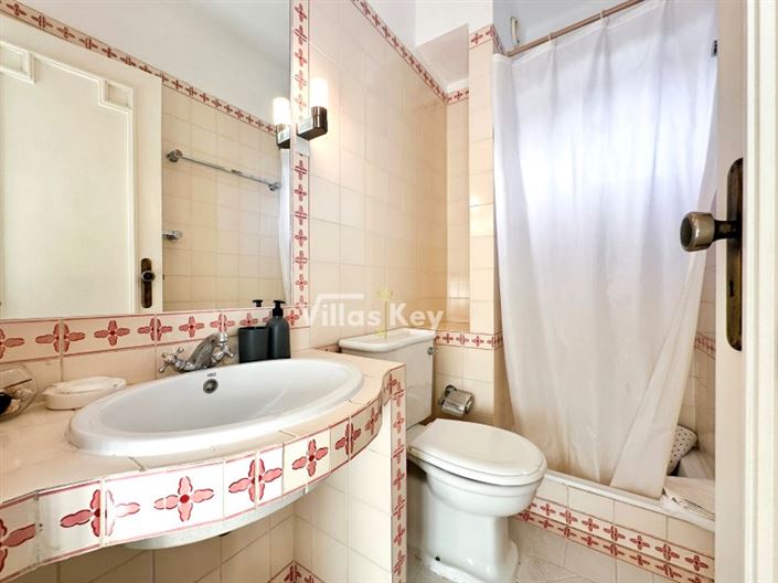 Image No.9-2 Bed Apartment for sale