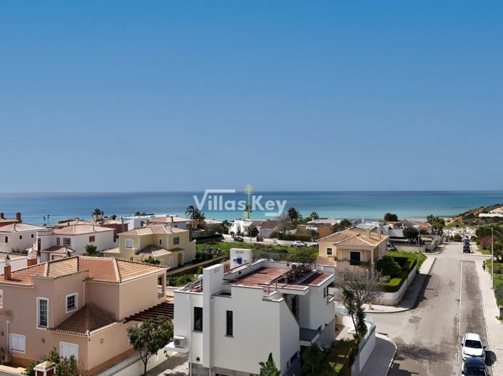 Image No.2-3 Bed House for sale