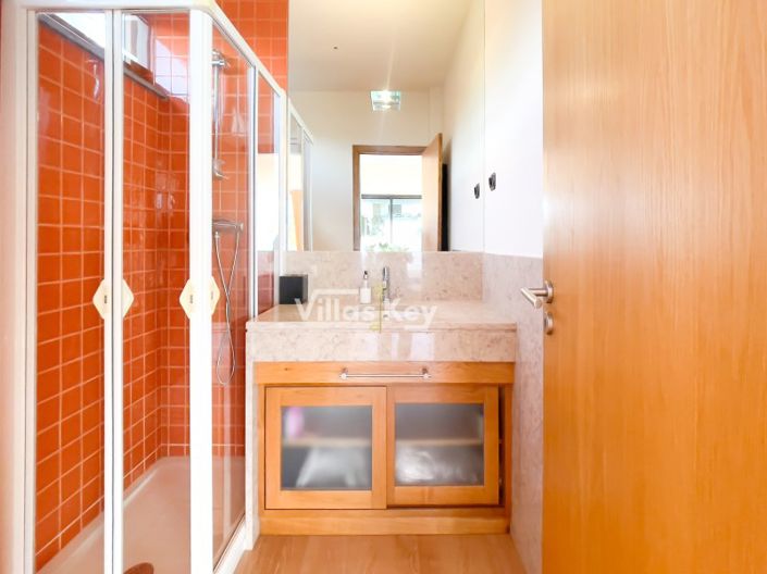 Image No.12-3 Bed House for sale