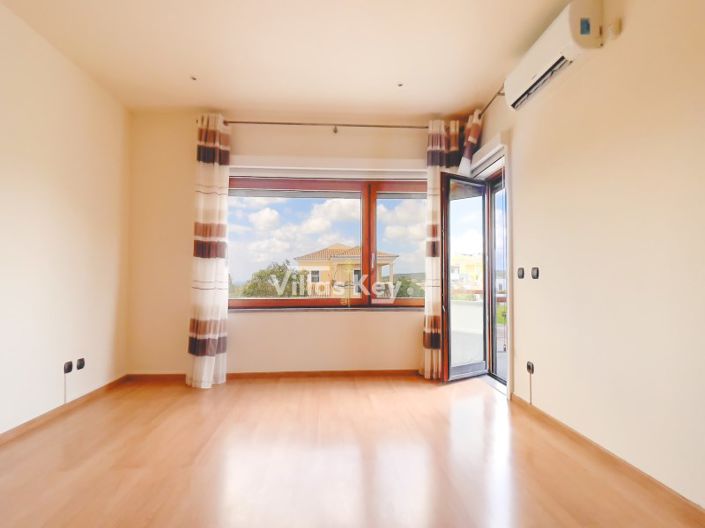 Image No.24-3 Bed House for sale