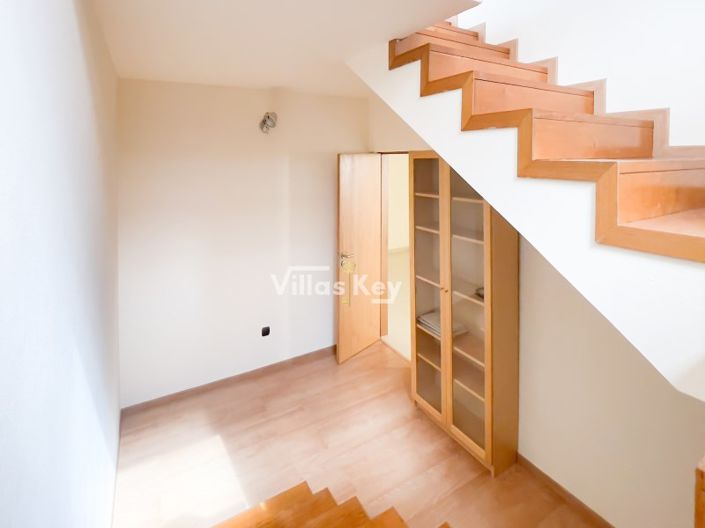 Image No.27-3 Bed House for sale