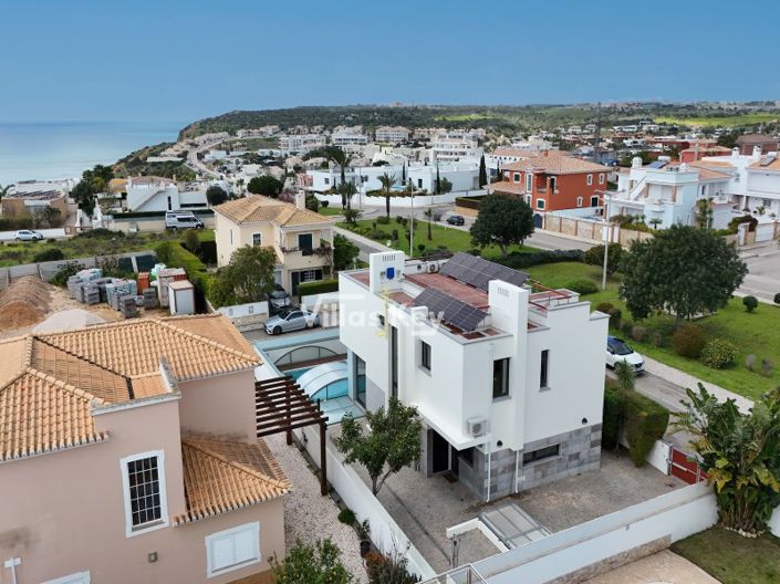 Image No.3-3 Bed House for sale