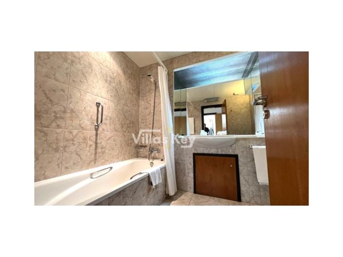 Image No.16-2 Bed Apartment for sale