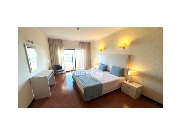 Image No.18-2 Bed Apartment for sale