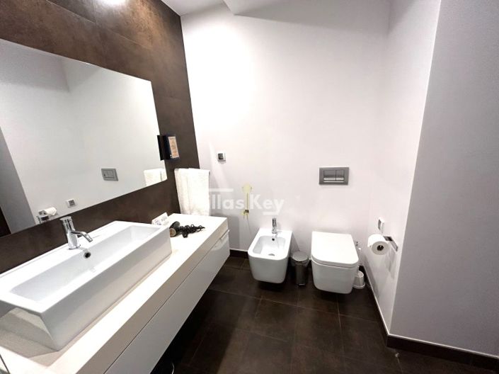 Image No.7-Apartment for sale