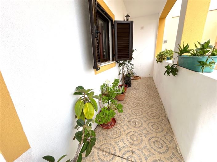 Image No.3-5 Bed House for sale