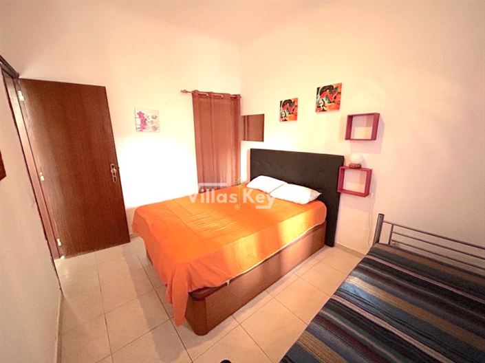 Image No.7-5 Bed House for sale