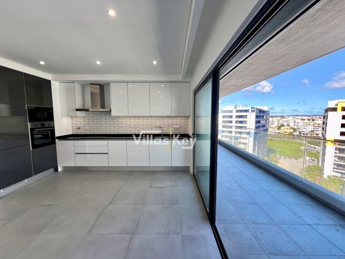 Image No.10-2 Bed Apartment for sale