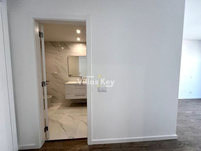 Image No.13-2 Bed Apartment for sale