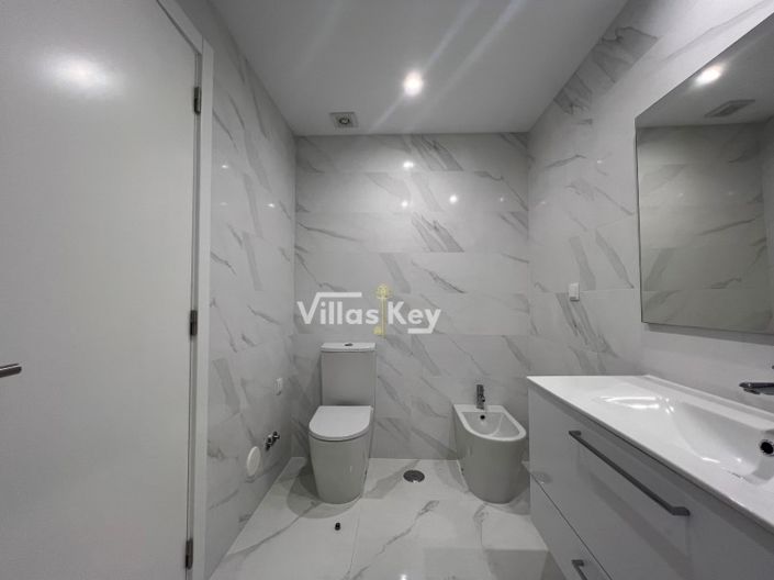 Image No.14-2 Bed Apartment for sale