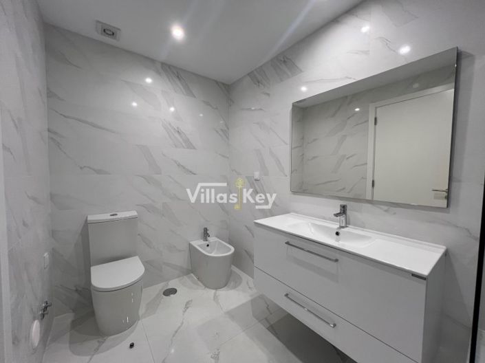 Image No.17-2 Bed Apartment for sale